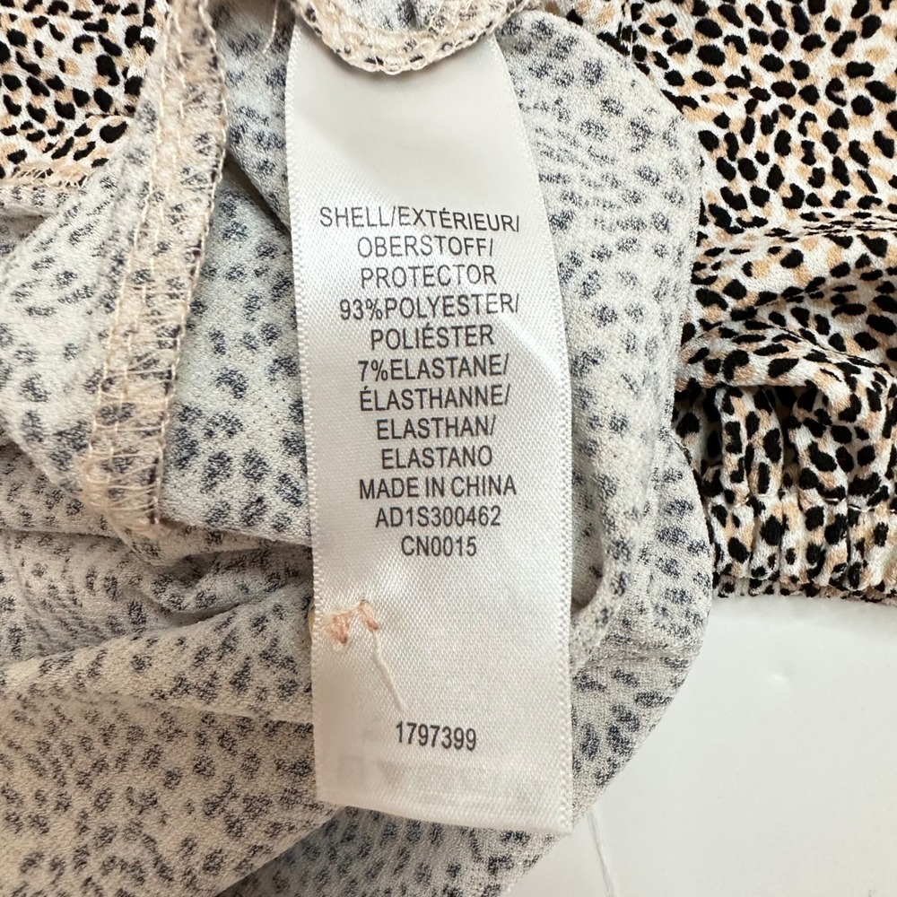 Adrianna Papell 3/4 Sleeves Blouse Womens Medium Tan Black Animal Print  Top - Picture 7 of 9